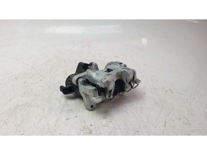 Recambio de pinza de freno trasera izquierda para ford kuga iii (dfk) 2.5 fhev referencia OEM IAM JX6120223B  