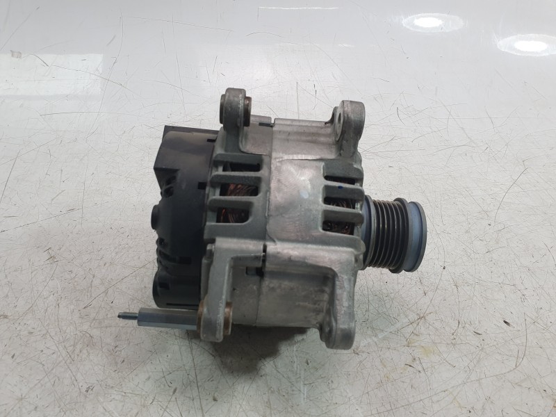 Recambio de alternador para audi a3 sportback (8ya, 8yf) 30 tdi referencia OEM IAM 05L903026L  ALF350B51VL