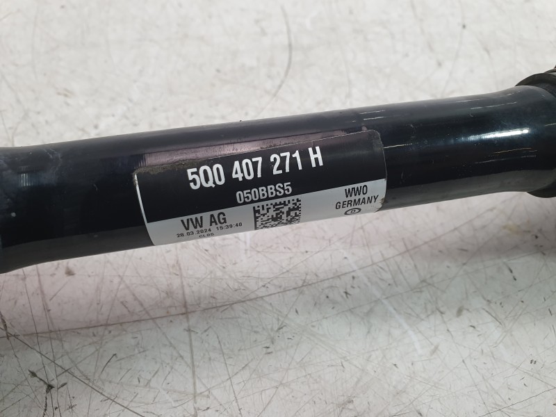 Recambio de transmision delantera izquierda para audi a3 sportback (8ya, 8yf) 30 tdi referencia OEM IAM 5Q0407271H  213V1290