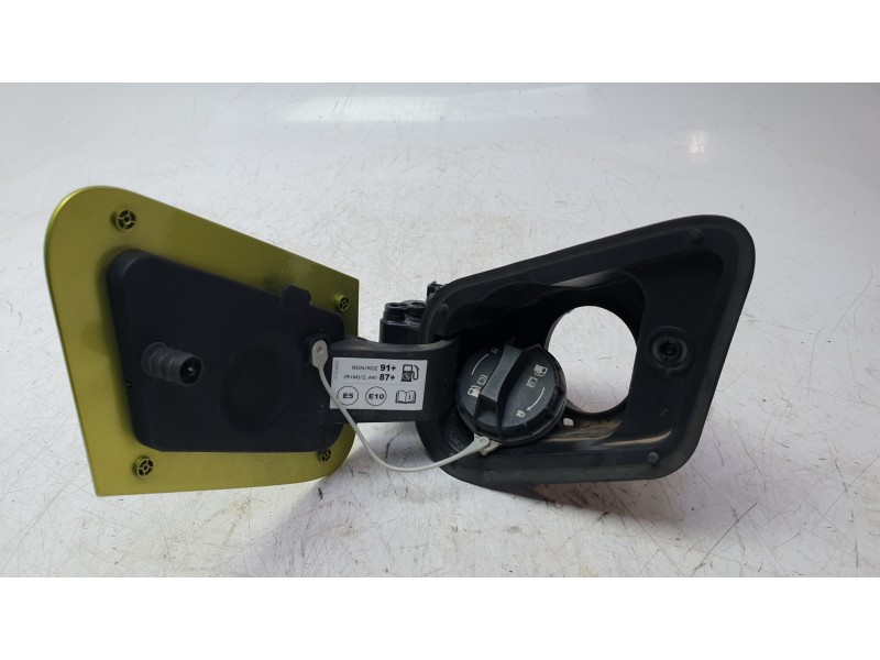 Recambio de tapa exterior combustible para hyundai i20 iii (bc3, bi3) 1.0 t-gdi referencia OEM IAM 81595Q0000  