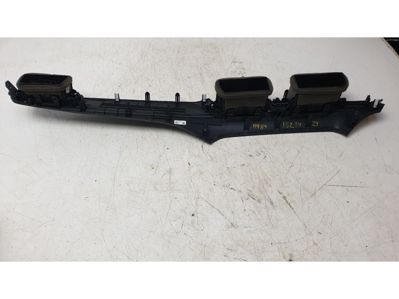 Recambio de moldura para hyundai i20 iii (bc3, bi3) 1.0 t-gdi referencia OEM IAM 84795Q0000  
