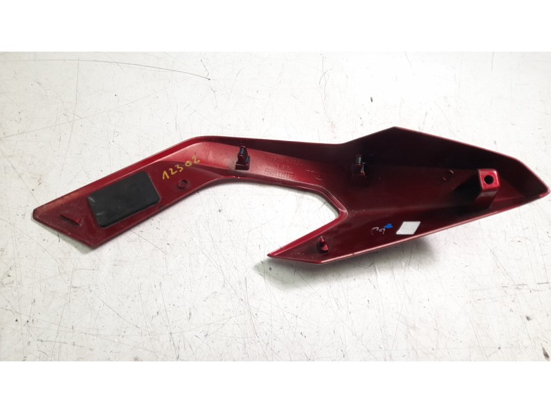 Recambio de moldura para triumph street triple 765 rs street triple 765 rs referencia OEM IAM 2310954 T2310952FJ 