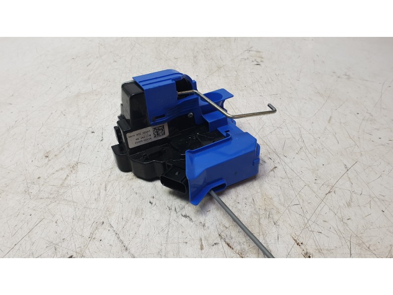 Recambio de cerradura puerta delantera derecha para hyundai i20 iii (bc3, bi3) 1.0 t-gdi referencia OEM IAM 81320Q0010  