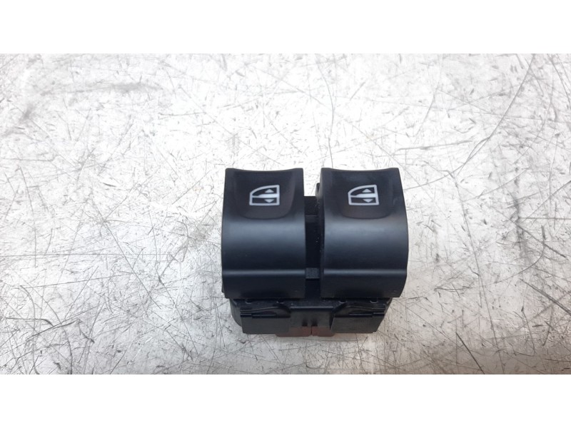 Recambio de mando elevalunas delantero izquierdo para renault captur limited referencia OEM IAM 254113300R IAF340017HQ EWSRE026