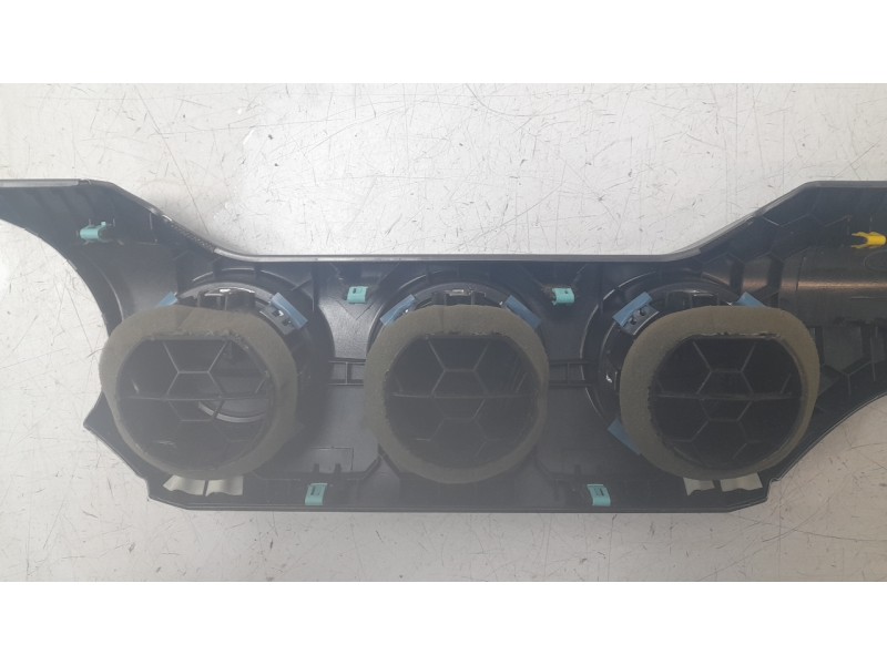 Recambio de moldura para ford mustang mach 1 referencia OEM IAM FR3B63044A92  