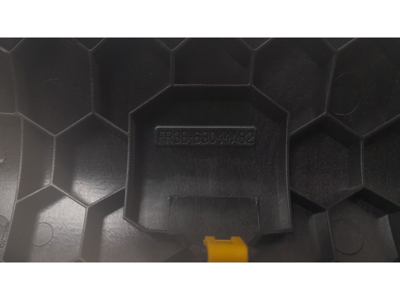 Recambio de moldura para ford mustang mach 1 referencia OEM IAM FR3B63044A92  