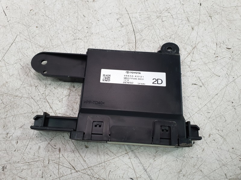Recambio de modulo electronico para toyota yaris (_p21_, _pa1_, _ph1_) 1.5 (mxpa11) referencia OEM IAM 88650K0121  