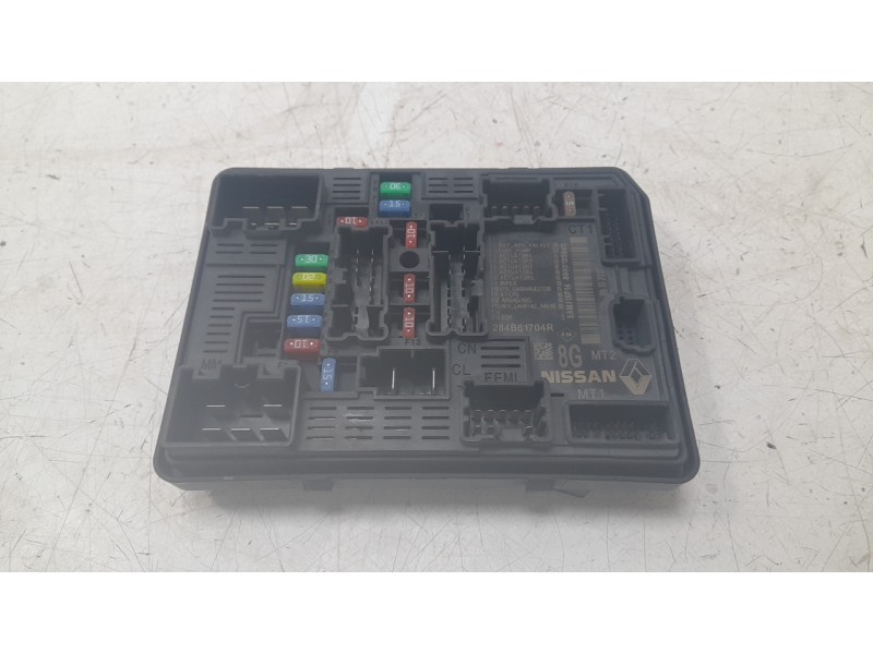 Recambio de caja reles / fusibles para renault clio v (b7_) 1.0 lpg (b7mt) referencia OEM IAM 284B61704R  