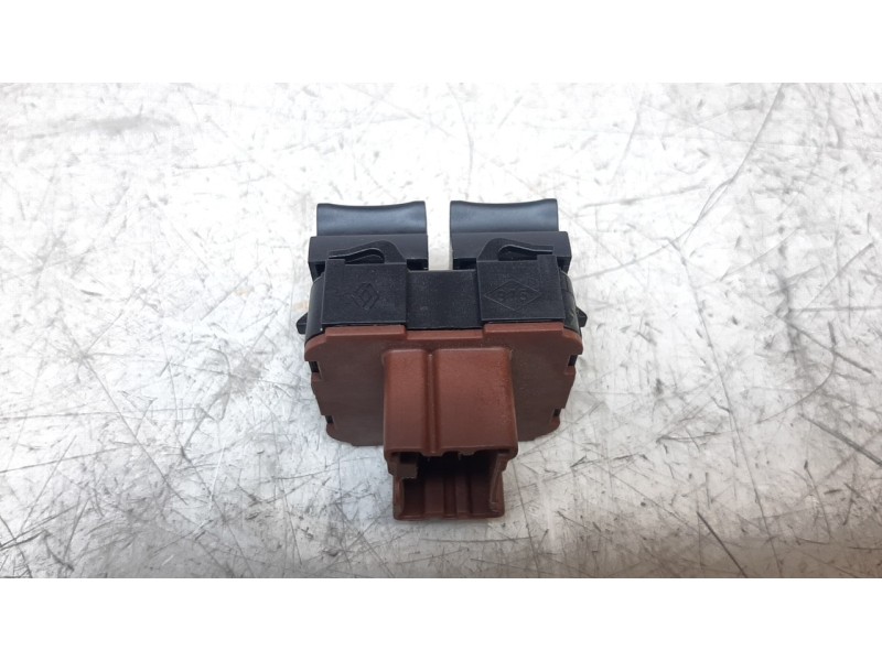 Recambio de mando elevalunas delantero izquierdo para renault captur limited referencia OEM IAM 254113300R IAF340017HQ EWSRE026