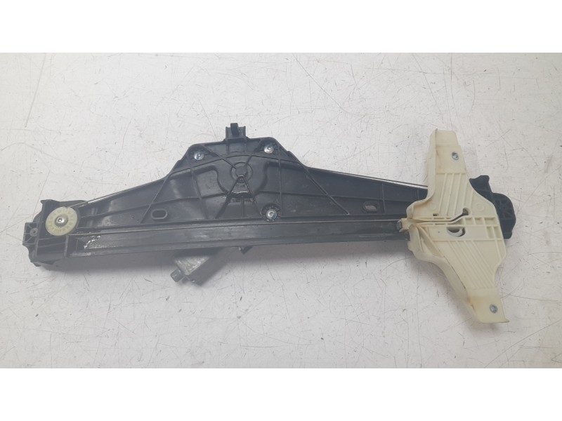 Recambio de elevalunas trasero izquierdo para peugeot 3008 ii suv (mc_, mr_, mj_, m4_) 1.2 thp/ puretech 130 (mrhnsm, mrhnsu, mr