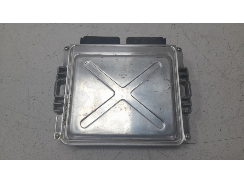 Recambio de centralita motor uce para renault clio v (b7_) 1.0 lpg (b7mt) referencia OEM IAM 169100929R  