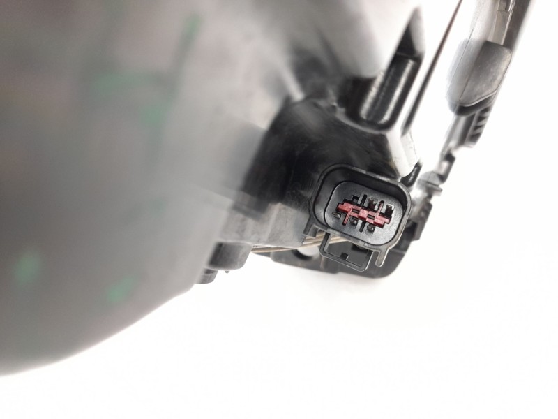 Recambio de piloto trasero izquierdo para land rover range rover velar (l560) 2.0 p300 si4 4x4 referencia OEM IAM LR111108  