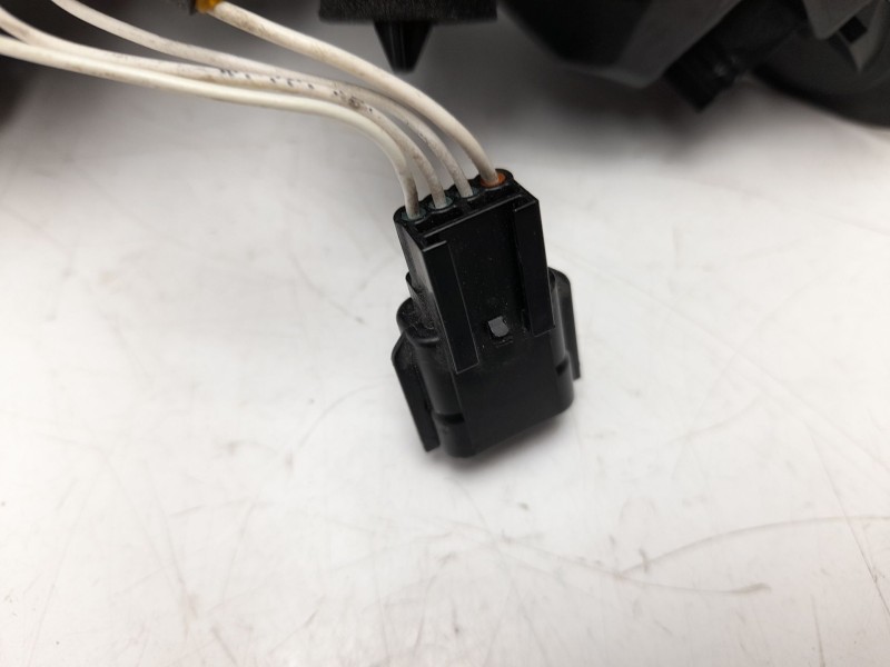 Recambio de piloto trasero derecho para renault clio v (b7_) tce 90 (b7mt) referencia OEM IAM 265502066R  103F18261770/RN3344163