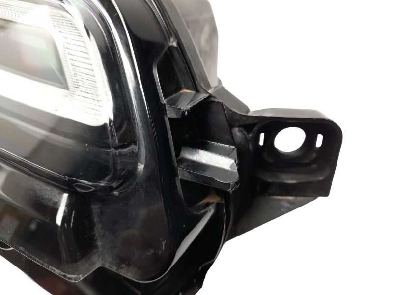 Recambio de faro derecho para land rover range rover velar (l560) 2.0 p300 si4 4x4 referencia OEM IAM J8A213W029LG  