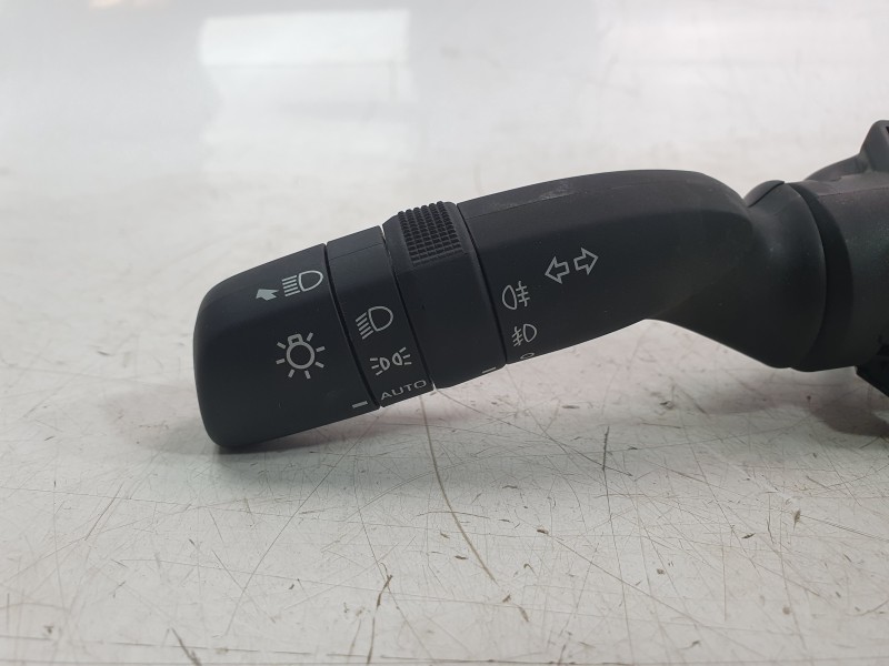 Recambio de mando intermitentes para toyota yaris (_p21_, _pa1_, _ph1_) 1.5 (mxpa11) referencia OEM IAM 02D7017J910  