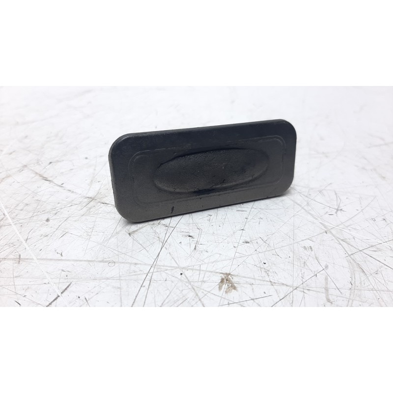 Recambio de maneta exterior porton para renault clio iii 1.5 dci diesel cat referencia OEM IAM 8200385515  
