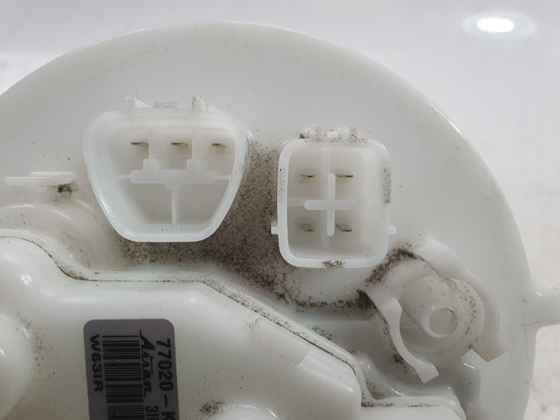 Recambio de bomba combustible para toyota yaris (_p21_, _pa1_, _ph1_) 1.5 (mxpa11) referencia OEM IAM 77020K0080  