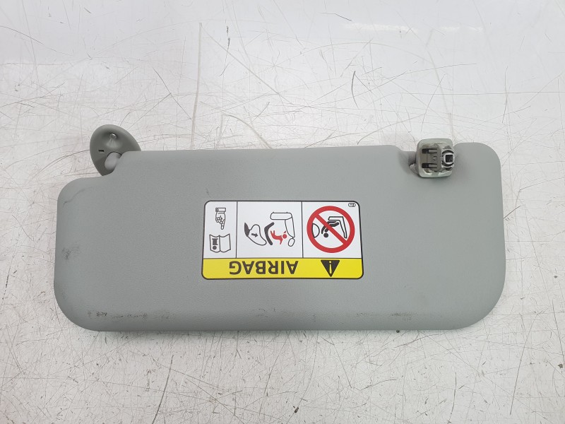 Recambio de parasol derecho para toyota yaris (_p21_, _pa1_, _ph1_) 1.5 (mxpa11) referencia OEM IAM 74310K0100B0  