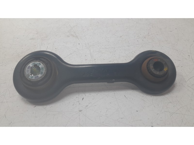 Recambio de brazo suspension inferior trasero derecho para ford mustang mach 1 referencia OEM IAM FR3C5A972AC  