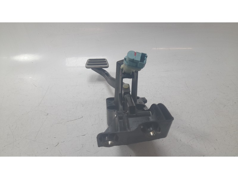 Recambio de pedal freno para ford mustang mach 1 referencia OEM IAM FR3C2D094CF  