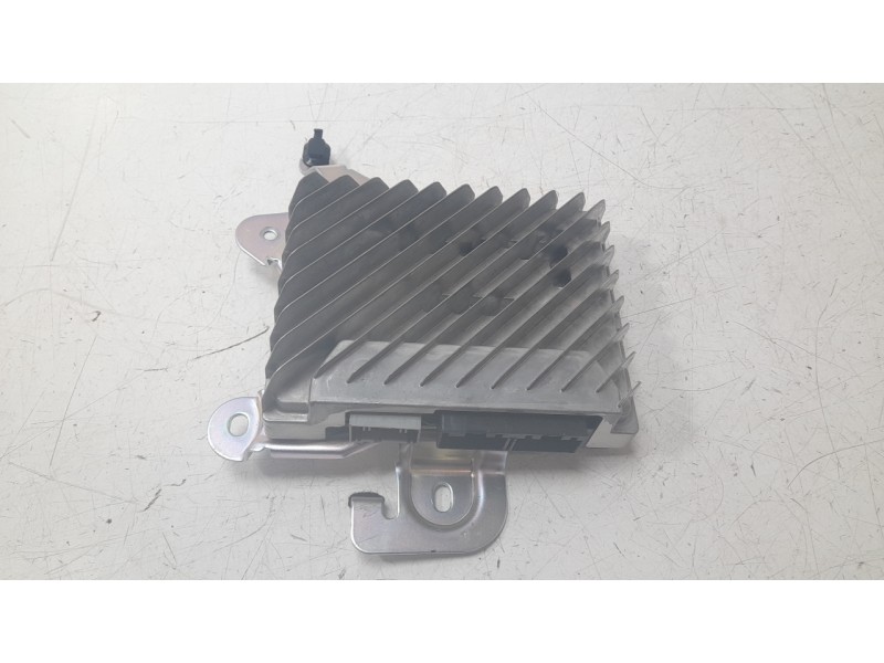Recambio de amplificador de sonido para ford mustang mach 1 referencia OEM IAM KR3T18T806CK  