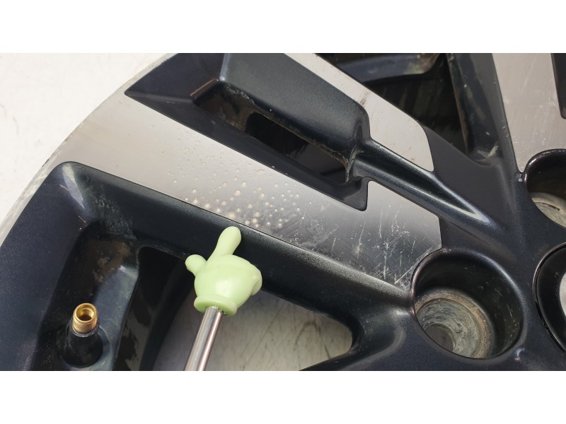 Recambio de llanta para nissan micra v (k14) 0.9 ig-t referencia OEM IAM 403005FA1A  