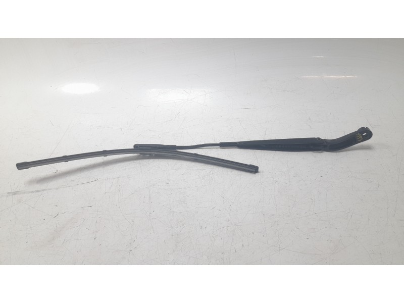 Recambio de brazo limpia delantero izquierdo para ford mustang mach 1 referencia OEM IAM 5277059  