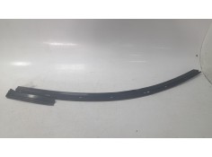 Recambio de moldura para ford mustang mach 1 referencia OEM IAM FR3B6302564   2