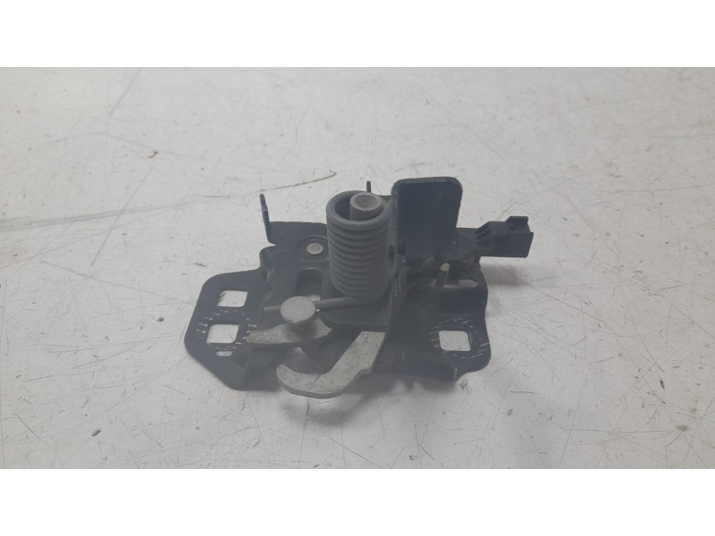 Recambio de cerradura capo para ford mustang mach 1 referencia OEM IAM KR3A16700AB  