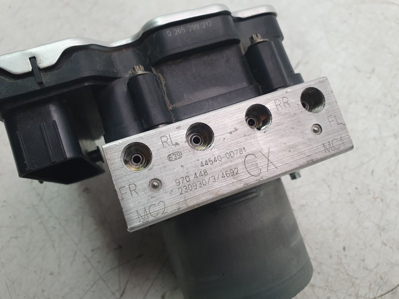 Recambio de abs para toyota yaris (_p21_, _pa1_, _ph1_) 1.5 (mxpa11) referencia OEM IAM 445400D781 0265299212 / 0265957151 