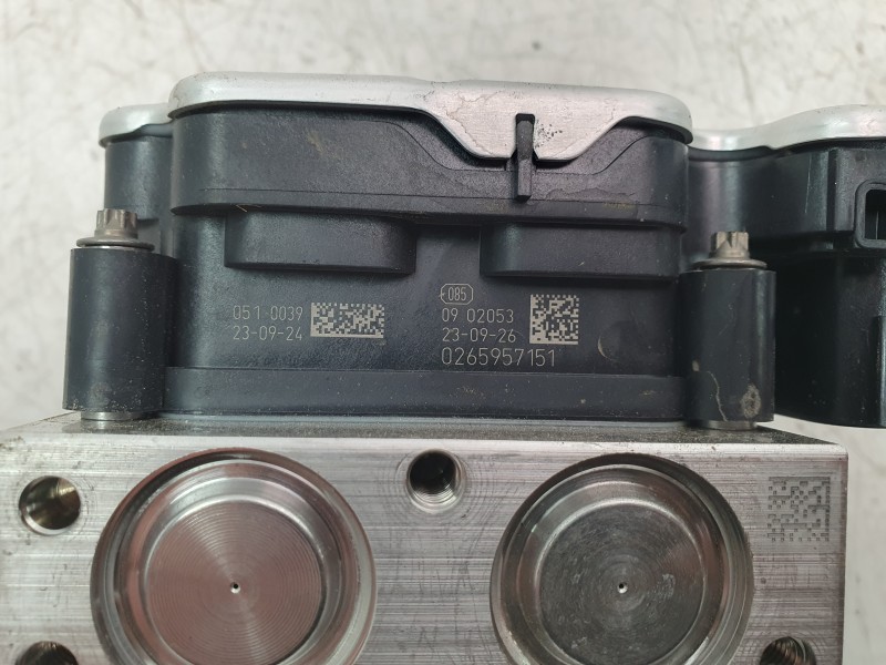 Recambio de abs para toyota yaris (_p21_, _pa1_, _ph1_) 1.5 (mxpa11) referencia OEM IAM 445400D781 0265299212 / 0265957151 