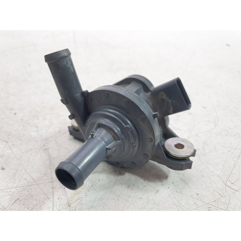 Recambio de bomba agua para toyota yaris (_p21_, _pa1_, _ph1_) 1.5 (mxpa11) referencia OEM IAM G904052030 23061618057 / 0810G874