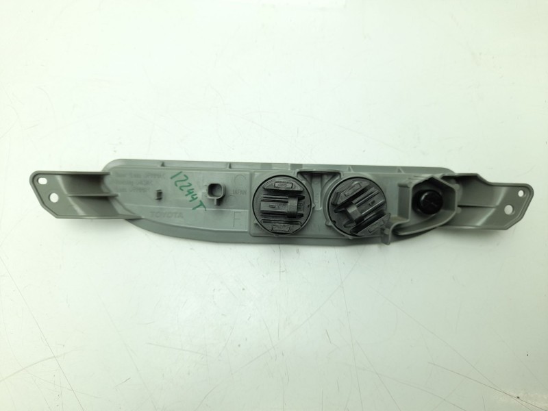 Recambio de piloto marcha atras para toyota yaris (_p21_, _pa1_, _ph1_) 1.5 (mxpa11) referencia OEM IAM 81581K0130  