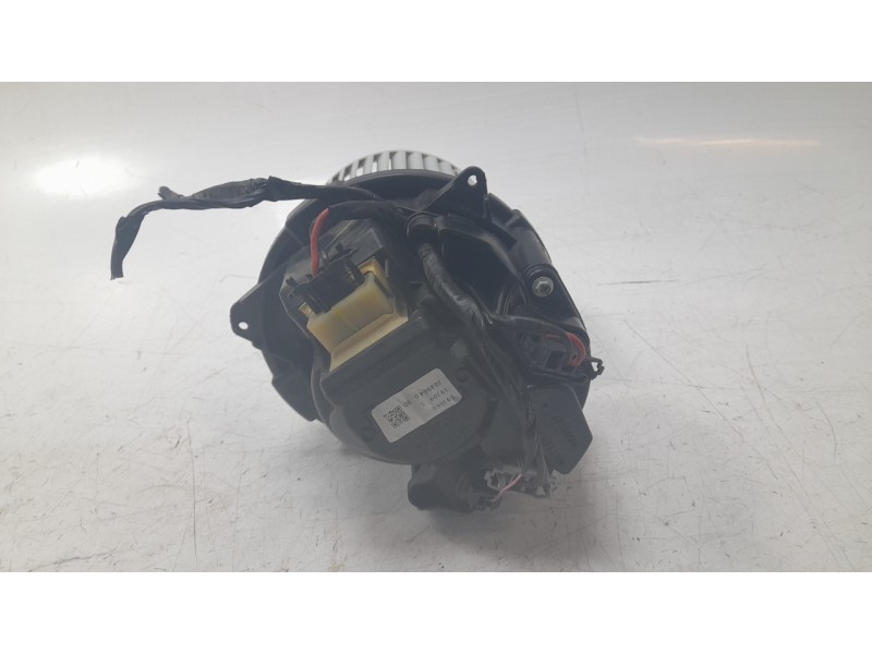 Recambio de ventilador calefaccion para renault clio v (b7_) 1.0 lpg (b7mt) referencia OEM IAM 272104788R  