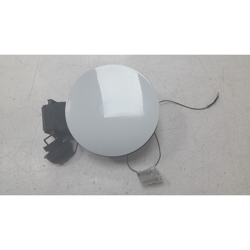 Recambio de tapa exterior combustible para renault clio v (b7_) 1.0 lpg (b7mt) referencia OEM IAM 788309557R  