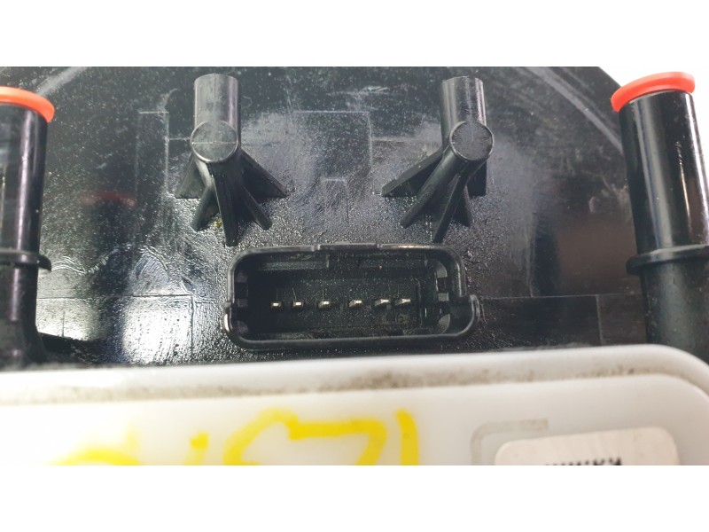 Recambio de bomba combustible para citroën c4 picasso ii 1.6 bluehdi 120 referencia OEM IAM 98002361  