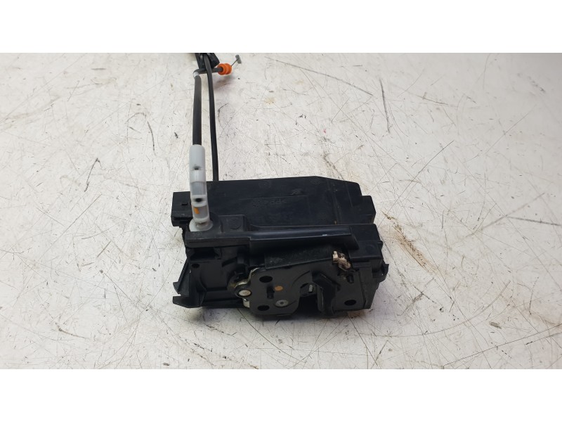 Recambio de cerradura puerta trasera izquierda para citroën c4 picasso ii 1.6 bluehdi 120 referencia OEM IAM 9826136980  