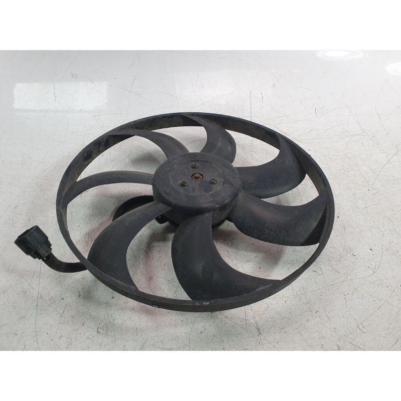 Recambio de electroventilador para kia rio iv (yb, sc, fb) 1.25 referencia OEM IAM 253861R140 A005560 