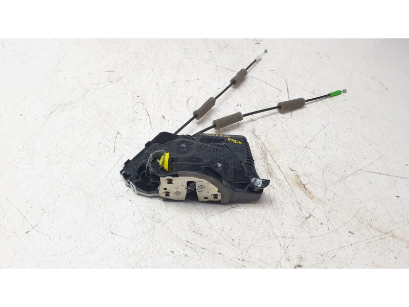 Recambio de cerradura puerta delantera izquierda para toyota yaris cross (mxp_) 1.5 hybrid (mxpj10) referencia OEM IAM 69040K004