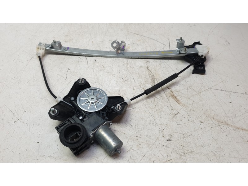 Recambio de elevalunas trasero izquierdo para toyota yaris cross (mxp_) 1.5 hybrid (mxpj10) referencia OEM IAM 698400D490  