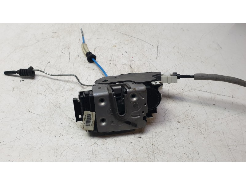 Recambio de cerradura puerta delantera izquierda para mercedes-benz clase cla (w117) cla 200 cdi (117.308) referencia OEM IAM 09