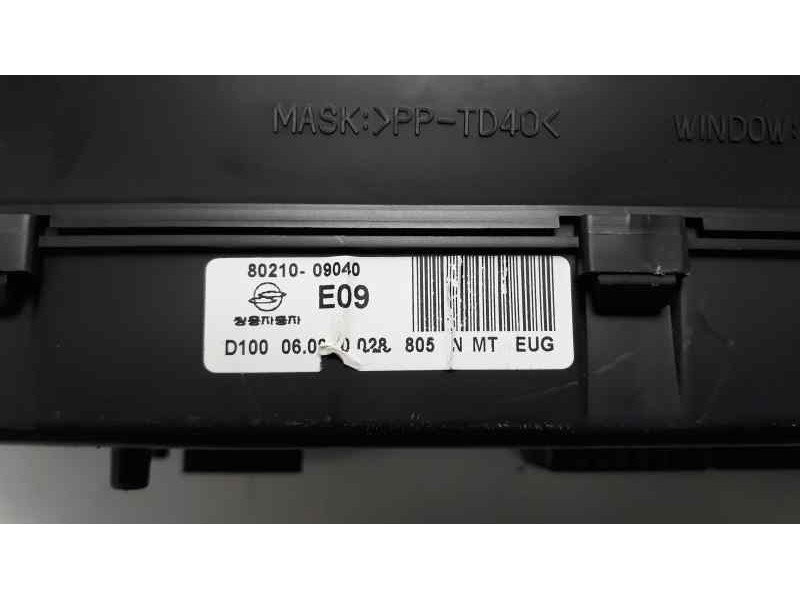 Recambio de cuadro instrumentos para ssangyong kyron 2.0 referencia OEM IAM 8021009040  