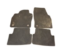 Recambio de juego alfombrillas para volkswagen taigo (cs1) 1.0 tsi referencia OEM IAM 2G1863011  