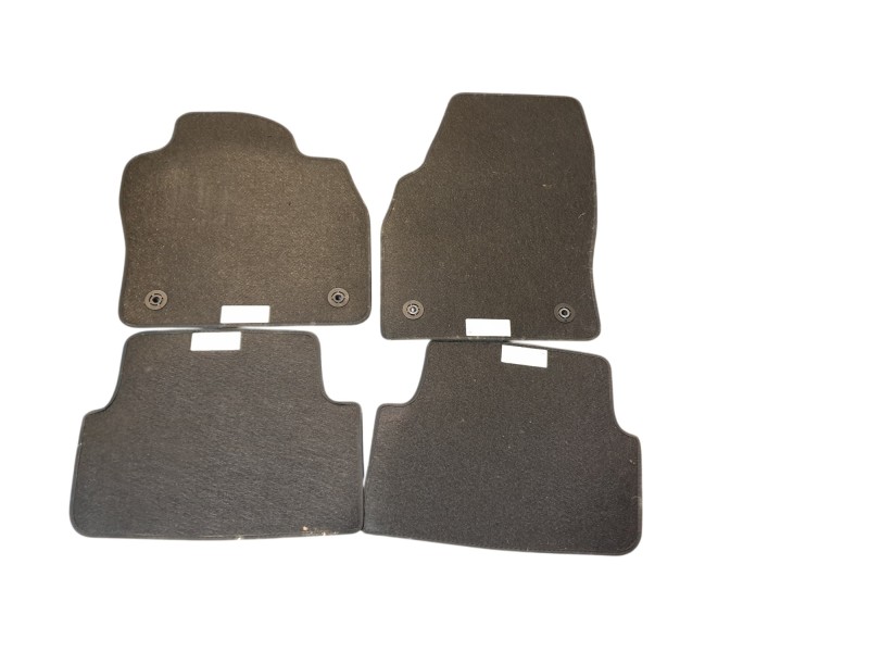 Recambio de juego alfombrillas para volkswagen taigo (cs1) 1.0 tsi referencia OEM IAM 2G1863011  