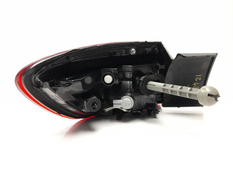 Recambio de piloto trasero derecho para mitsubishi colt referencia OEM IAM 265509761R  103F18140770/RN3324165/16018522/5500502