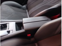 Recambio de apoyabrazos central para peugeot 408 ii (fp_, f3_, fm_) puretech 130 referencia OEM IAM   