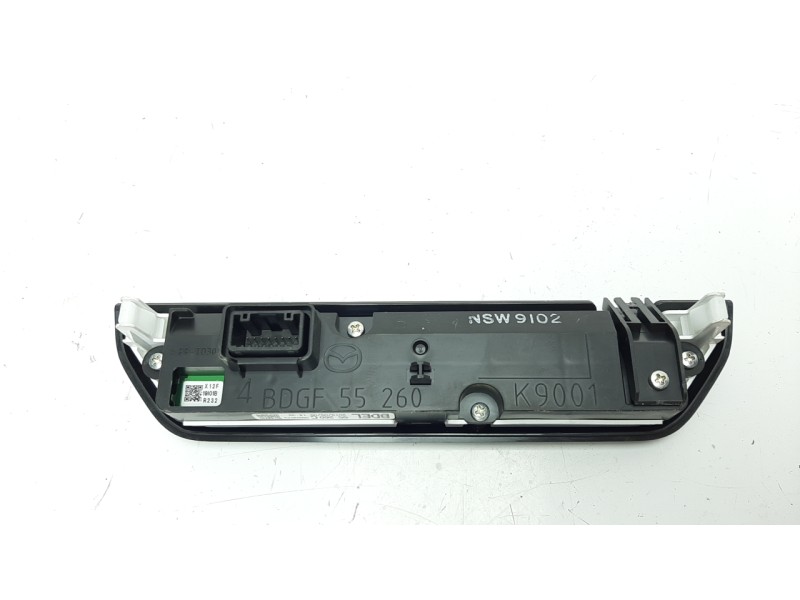 Recambio de pantalla multifuncion para mazda 3 berlina (bp) referencia OEM IAM BDEL55260C  