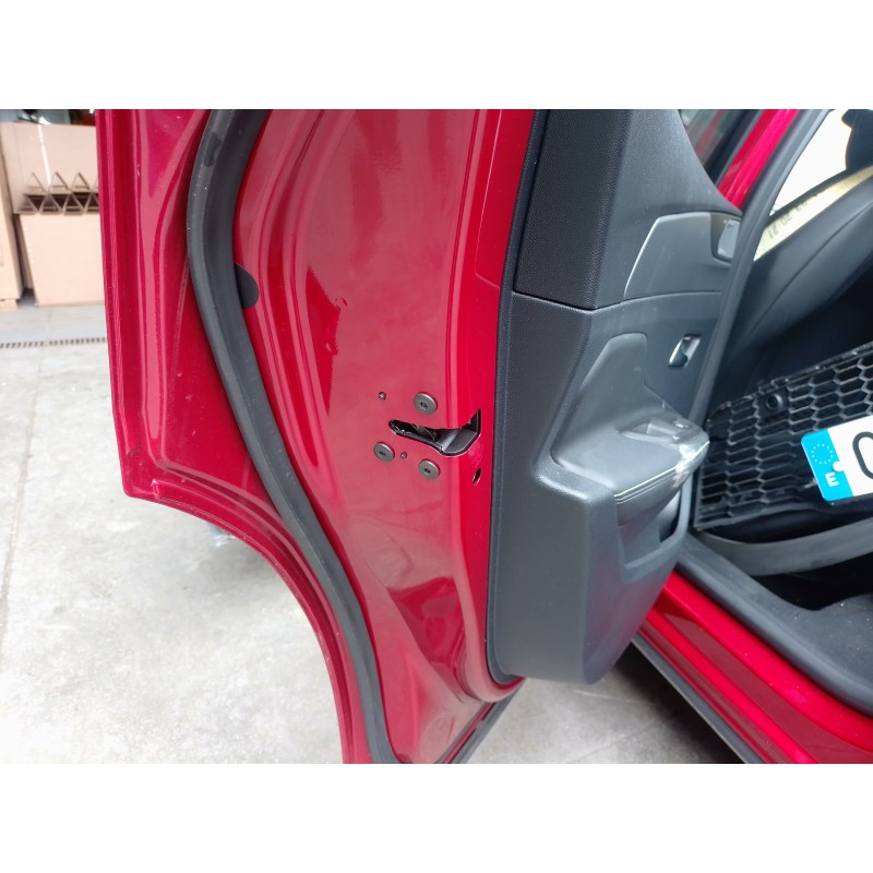 Recambio de cerradura puerta trasera izquierda para peugeot 408 ii (fp_, f3_, fm_) puretech 130 referencia OEM IAM   