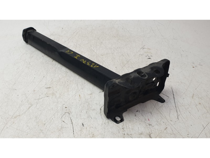 Recambio de refuerzo paragolpes delantero para citroën c4 picasso ii 1.6 bluehdi 120 referencia OEM IAM 52000W02  