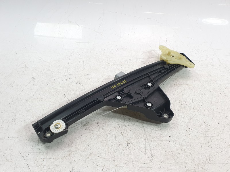 Recambio de elevalunas delantero derecho para renault clio v referencia OEM IAM 807201776R  